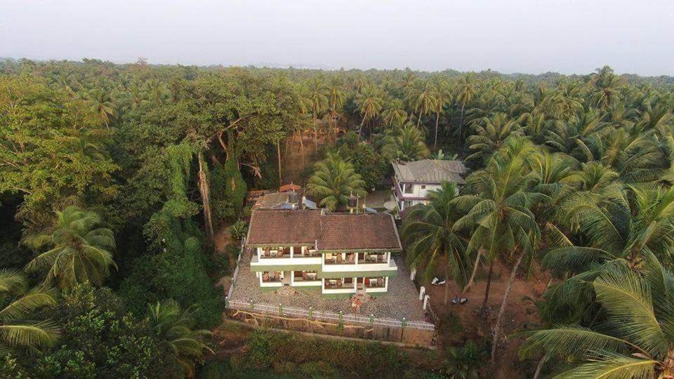 Heaven Goa Guesthouse Benaulim Exterior photo